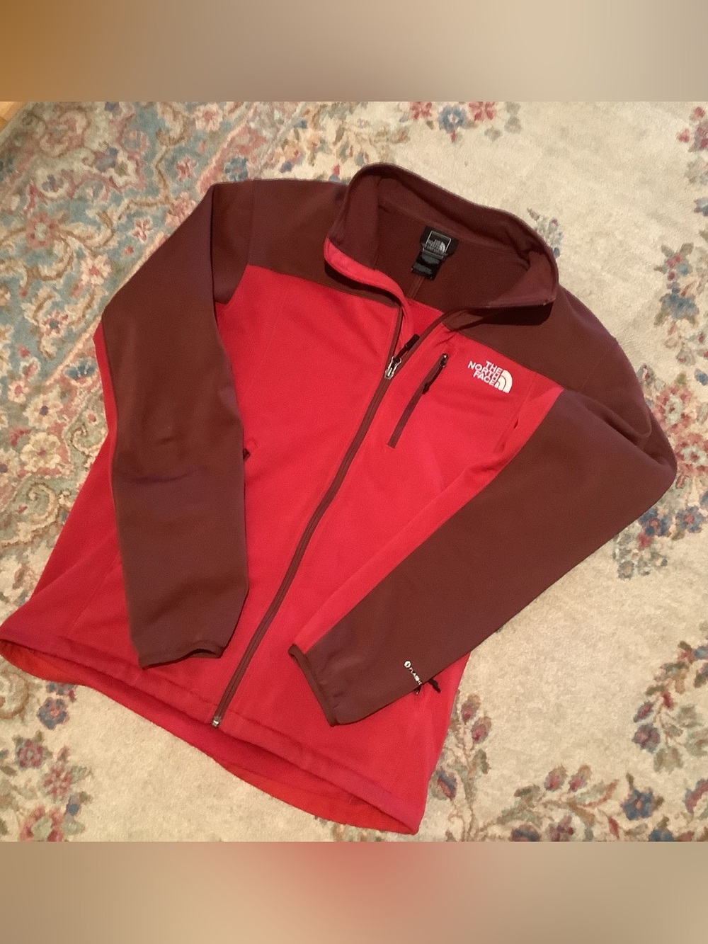 The North Face Men's Flashdry Softshell Jacket in Red/Rust Sz Med